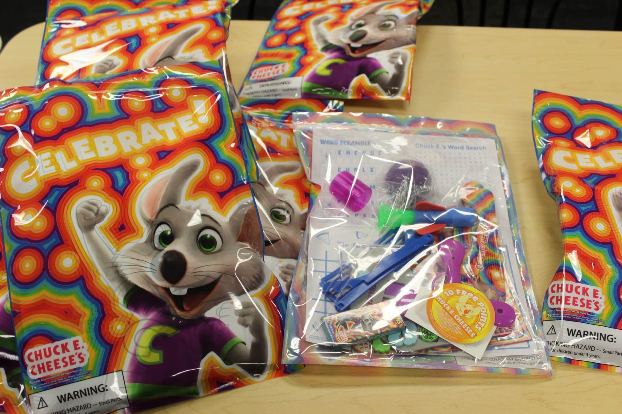 chuck e cheese goody bag party pack
